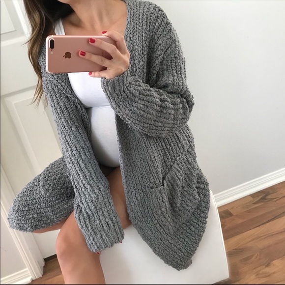 Rainy days dusty - Picture 2 of 5